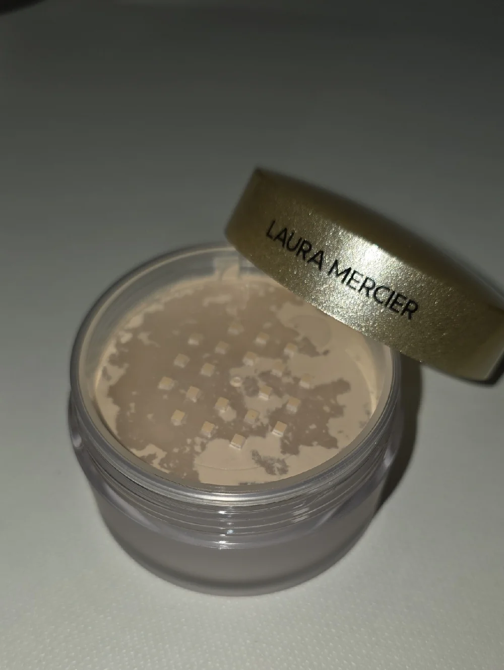 NIB Laura Mercier Set For Perfection Translucent Loose Setting Powder & Puff